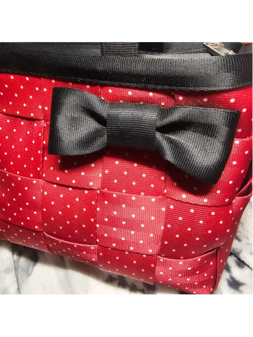 Harveys seatbeltbags Disney Couture Minnie Mouse Red Polka Dot Tote Bag